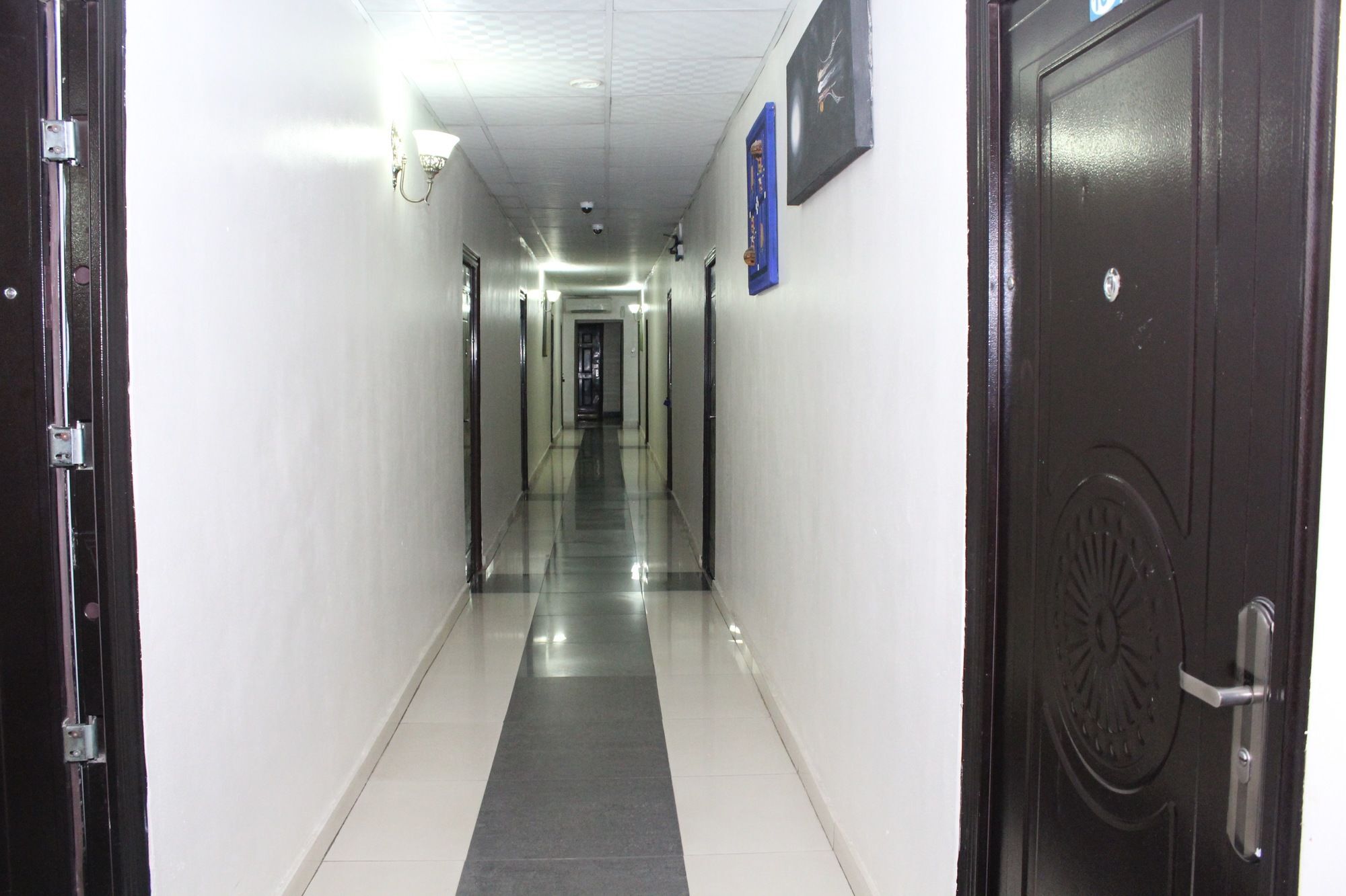 Bluespring Hotel Maryland 외부 사진